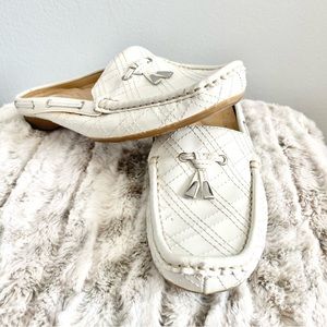 Women’s Naturalizer Mules Size 7.5